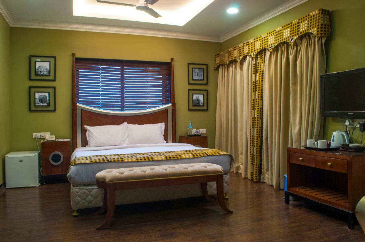 Jalsa Resort Indore Exterior foto